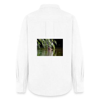 000_0762_DxO - Le castor se nourrissant de branches de saule - Chemise Oxford Femme - blanc - Dos - AI Model Female 172 light (172cm)