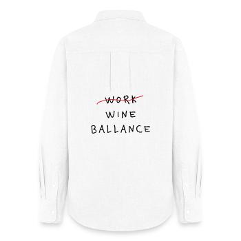 Work Wine Ballance Lustiges Statement - Frauen Oxford Hemd - Weiß - Hinten - AI Model Female 172 light (172cm)