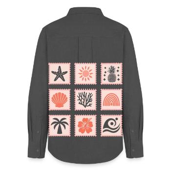 Natur Briefmarken Collage - Frauen Oxford Hemd - Anthrazit - Hinten - AI Model Female 172 light (172cm)