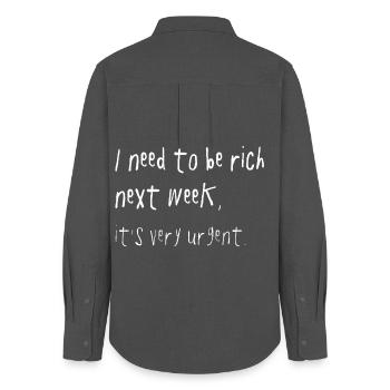 Need To Be Rich Urgent Gen Z Spruch - Chemise Oxford Femme - charbon - Dos - AI Model Female 172 light (172cm)