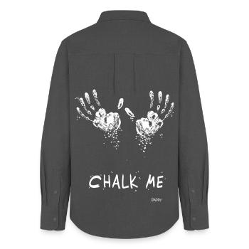 Handabdruck Chalk Me Daddy - Boulder/ Kletter soft - Frauen Oxford Hemd - Anthrazit - Hinten - AI Model Female 172 light (172cm)