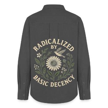 Radicalized by Basic Decency Statement Trend  - Frauen Oxford Hemd - Anthrazit - Hinten - AI Model Female 172 light (172cm)