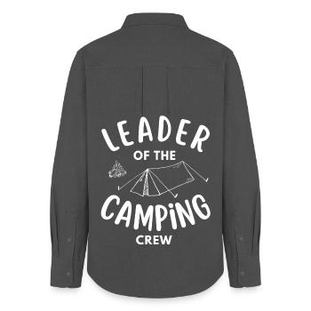 Chef de l’équipe de camping drôle - Chemise Oxford Femme - charbon - Dos - AI Model Female 172 light (172cm)