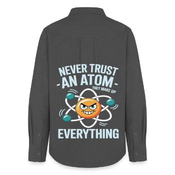 Witziges Physik Shirt – Trau keinem Atom Spruch - Frauen Oxford Hemd - Anthrazit - Hinten - AI Model Female 172 light (172cm)