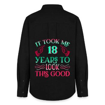 It took 18 years to look so good - Women's Oxford Shirt - black - Back - AI Model Female 172 light (172cm)