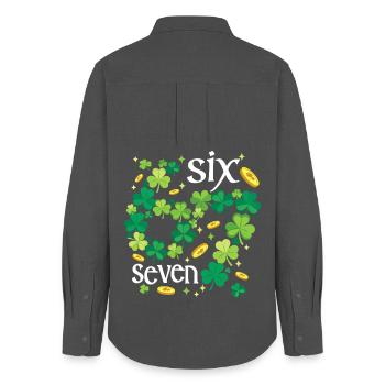 Irlande Irish Shamrock St. Patricks Jour 6 7 Memes - Chemise Oxford Femme - charbon - Dos - AI Model Female 172 light (172cm)