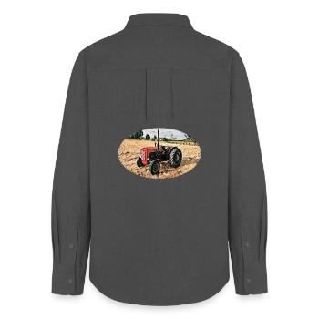 Roter Vintage-Traktor auf Feld - Frauen Oxford Hemd - Anthrazit - Hinten - AI Model Female 172 light (172cm)