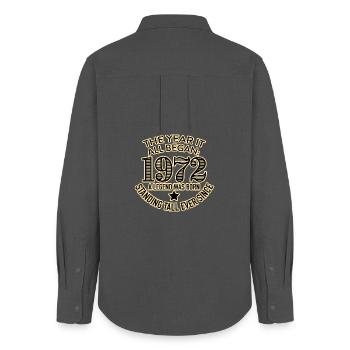 1972 Année de naissance - Chemise Oxford Femme - charbon - Dos - AI Model Female 172 light (172cm)