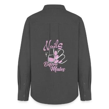 Nägel Vor Männern Nageldesignerin - Frauen Oxford Hemd - Anthrazit - Hinten - AI Model Female 172 light (172cm)