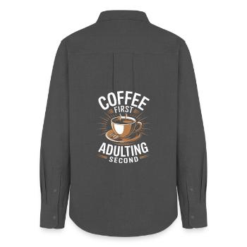 Kaffee Coffee First Adulting Second Büro Spruch - Frauen Oxford Hemd - Anthrazit - Hinten - AI Model Female 172 light (172cm)