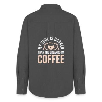 L’âme est plus sombre que le café de la salle de pause - Chemise Oxford Femme - charbon - Dos - AI Model Female 172 light (172cm)