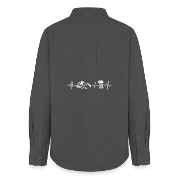 Berge und Bier - Herzschlag Outdoor Liebe - Frauen Oxford Hemd - Anthrazit - Hinten - AI Model Female 172 light (172cm)