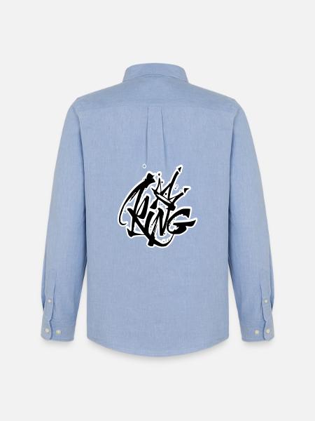 King Graffiti Lettering - Men's Oxford Shirt by Stanley/Stella - carolina blue