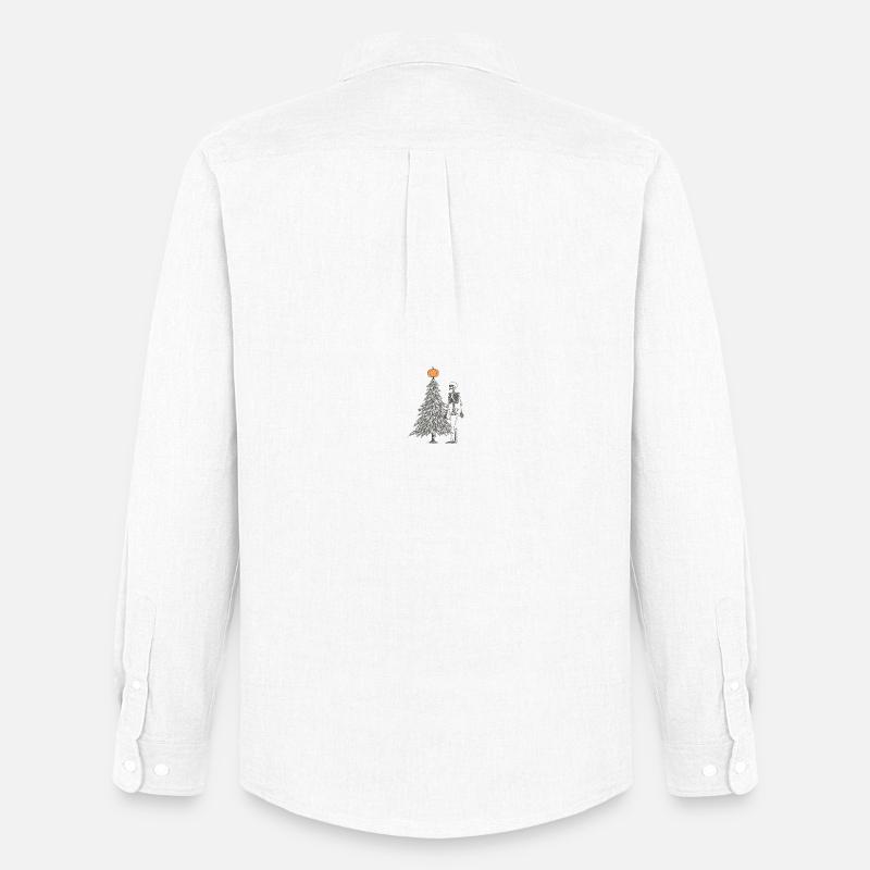skeleton next to christmas tree - Männer Oxford Hemd von Stanley/Stella - Weiß