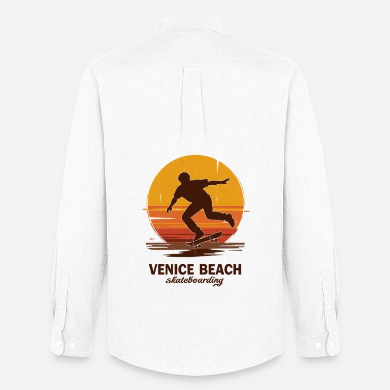Venice Beach Sunset Skateboarder - Männer Oxford Hemd von Stanley/Stella - Weiß