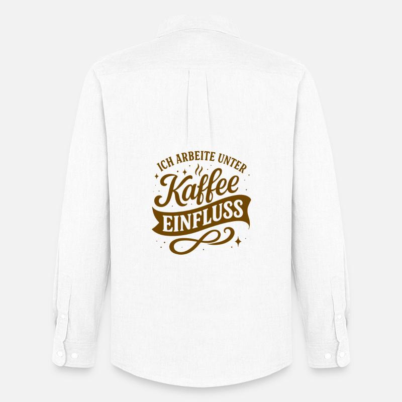 Ich arbeite unter Kaffee-Einfluss - Männer Oxford Hemd von Stanley/Stella - Weiß
