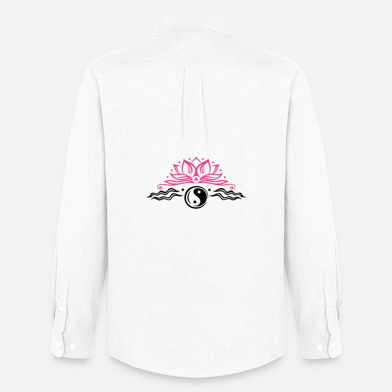 Lotus mit Yin & Yang Symbol - Männer Oxford Hemd von Stanley/Stella - Weiß