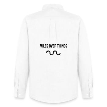 Miles Over Things – Abenteuer Shirt - Männer Oxford Hemd von Stanley/Stella - Weiß - Hinten - AI Model Male 185 dark (185cm)