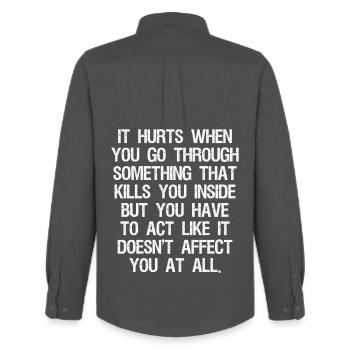 it hurts when you go through something that kills - Chemise Oxford homme Stanley/Stella - charbon - Dos - AI Model Male 185 dark (185cm)