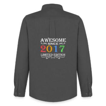 2017 - Millésime 2017 - Fantastique depuis 2017 - Chemise Oxford homme Stanley/Stella - charbon - Dos - AI Model Male 185 dark (185cm)