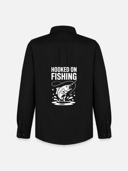 Hooked On Fishing - Angler Spruch - Men's Oxford Shirt by Stanley/Stella - black