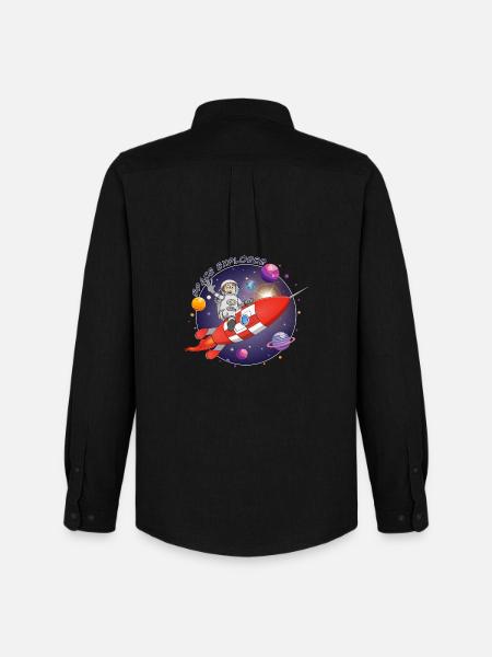 The astronaut and the red rocket in space - Men's Oxford Shirt by Stanley/Stella - black