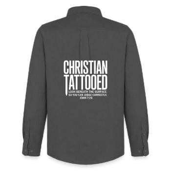 Regard de tatouage chrétien sous la surface - Chemise Oxford homme Stanley/Stella - charbon - Dos - AI Model Male 185 dark (185cm)
