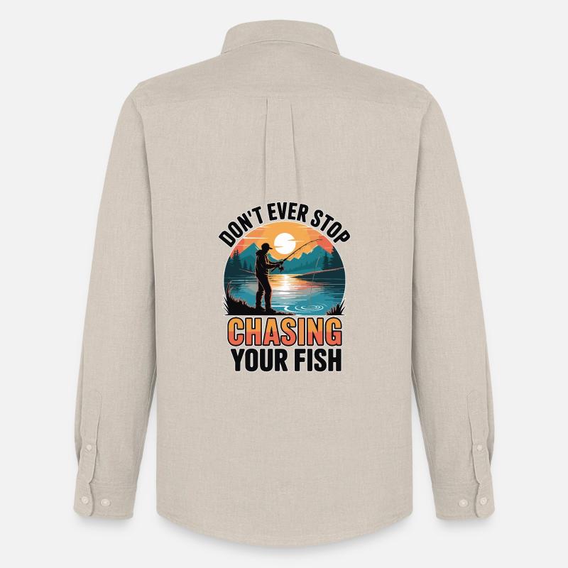 Don't Ever Stop Chasing Your Fish - Männer Oxford Hemd von Stanley/Stella - Beige