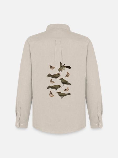 Sperlingsvogel Mönchsgrasmücke mit Schillerfalter - Männer Oxford Hemd von Stanley/Stella - Beige