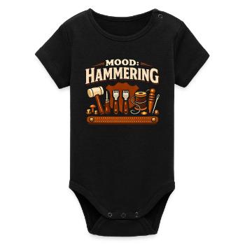 Stimmung: Hämmern | Lederwerkzeug - Organic Kurzarm-Babybody von Stanley/Stella - Schwarz - Vorne