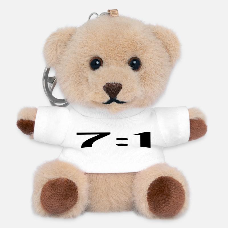 7:1, a perfect score - Teddy Keyring - white
