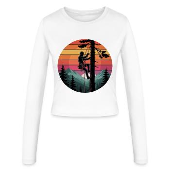 Kletterer im Abendrot Waldlandschaft - Frauen Slim Fit Langarmshirt - Weiß - Vorne - AI Model Female 172 light (172cm)