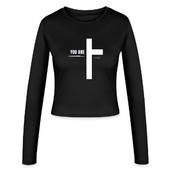 Christliche Bekleidung | GELIEBT - Glaube - Frauen Slim Fit Langarmshirt - Schwarz - Vorne - AI Model Female 172 light (172cm)