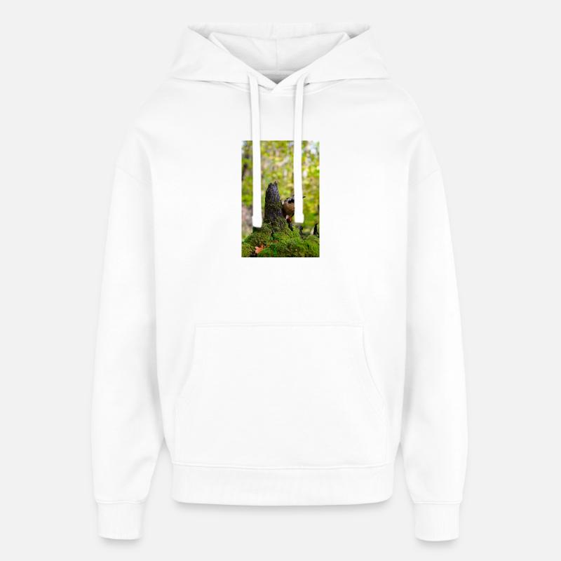 Pic forestier sur souche moussue - Sweat à capuche unisexe Stanley/Stella Oversized - blanc