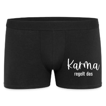 Karma regelt das - Männer Boxer Shorts - Schwarz - Vorne