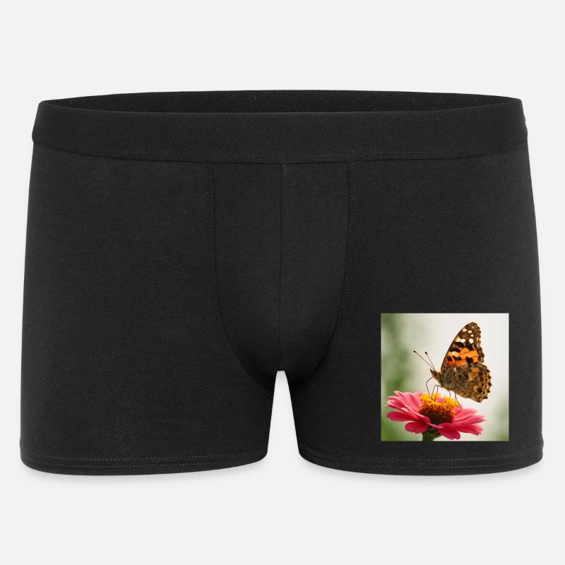 Schmetterling auf einer rosa Blume - Männer Boxer Shorts - Schwarz