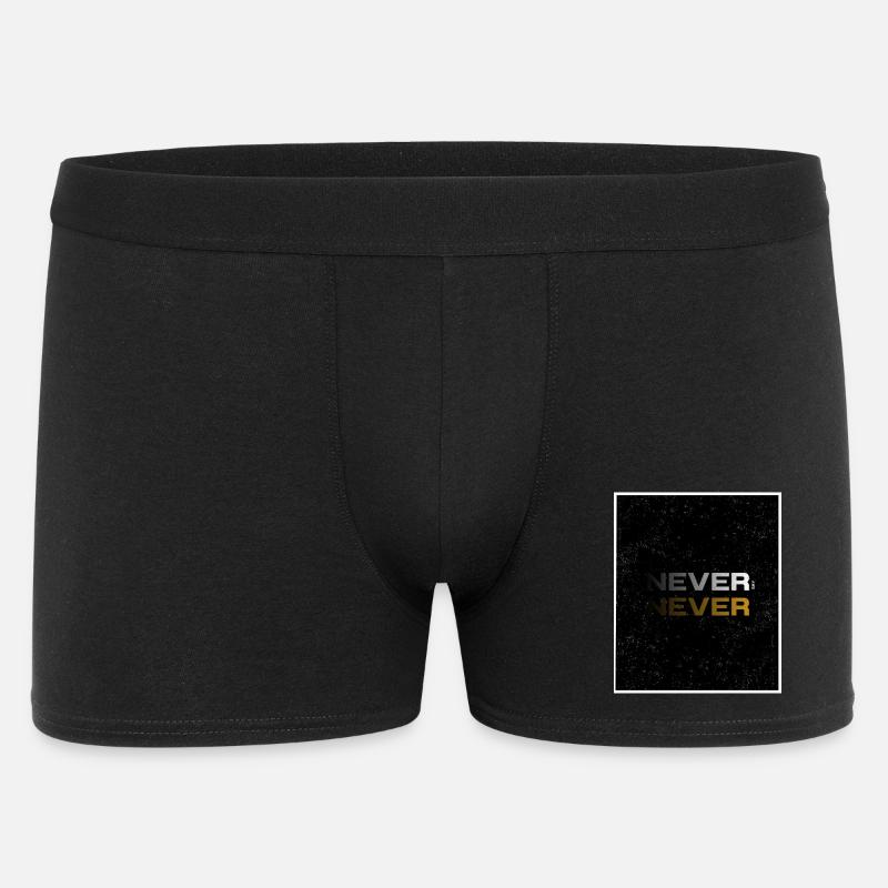 NEVER SAY NEVER – Minimal Statement Design - Männer Boxer Shorts - Schwarz