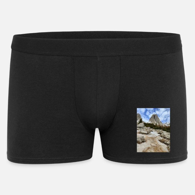 Schneebedeckte Berge - Männer Boxer Shorts - Schwarz
