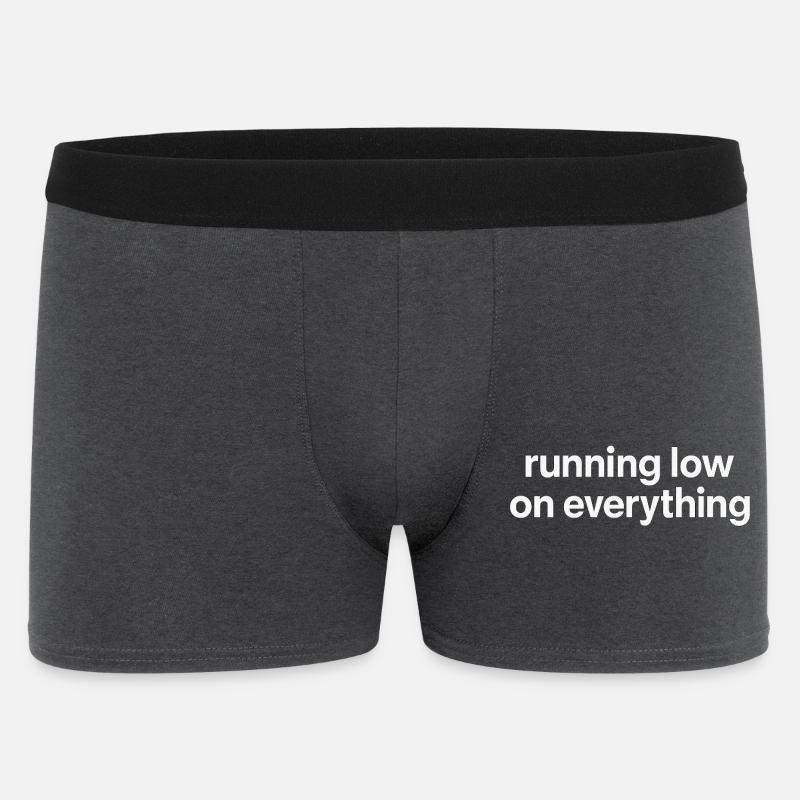 running low on everything - Männer Boxer Shorts - Anthrazit