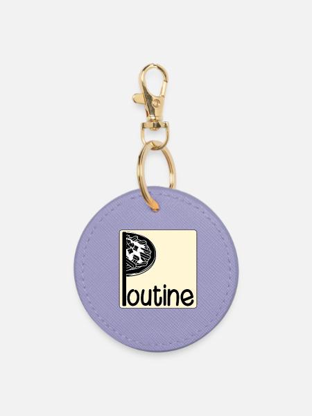 Kanada-kanadisches Gericht Poutine - Runder Schlüsselanhänger - Lavendel