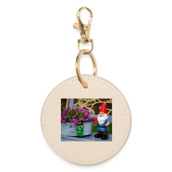 Garden Gnome and Frog Motif - Round Keyring - oyster - Front