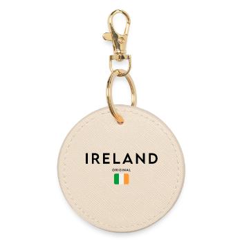 Flag of Ireland, elegant minimalist design - Round Keyring - oyster - Front