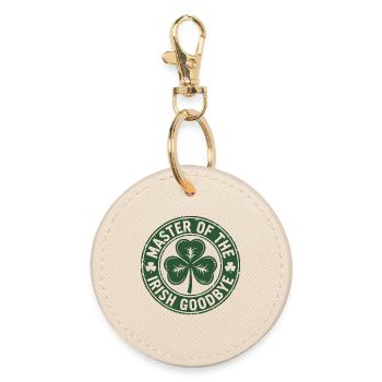 Master of the Irish Goodbye Shamrock Green Stamp - Round Keyring - oyster - Front