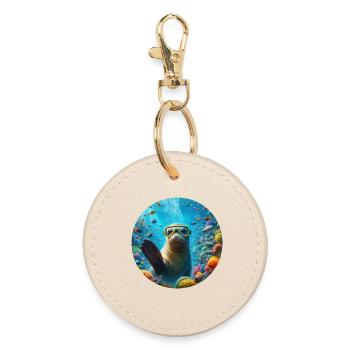 Robe waving underwater with diving goggles - Round Keyring - oyster - Front