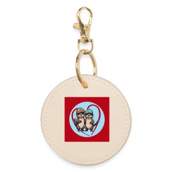Two otters with baseball caps, buddies and friends - Round Keyring - oyster - Front