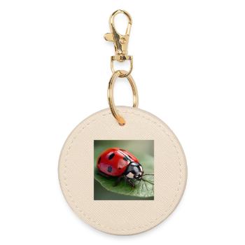 Lucky Charm Ladybug Macro Nature Design - Round Keyring - oyster - Front