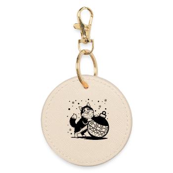 Cute fluffy cat with a Big Christmas Bauble – St. - Round Keyring - oyster - Front