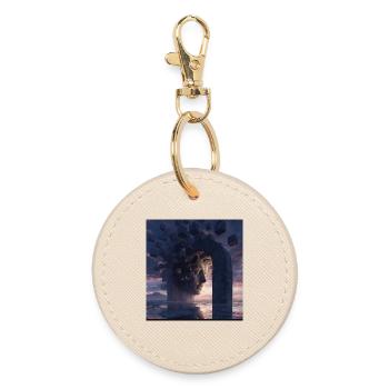 Face in the arcade portal - Round Keyring - oyster - Front