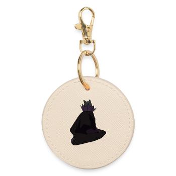 Shadowed Queen in Velvet Cloak - Round Keyring - oyster - Front
