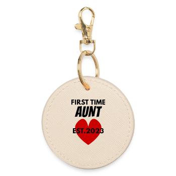 Aunt for the first time - Aunt 2023 - Round Keyring - oyster - Front